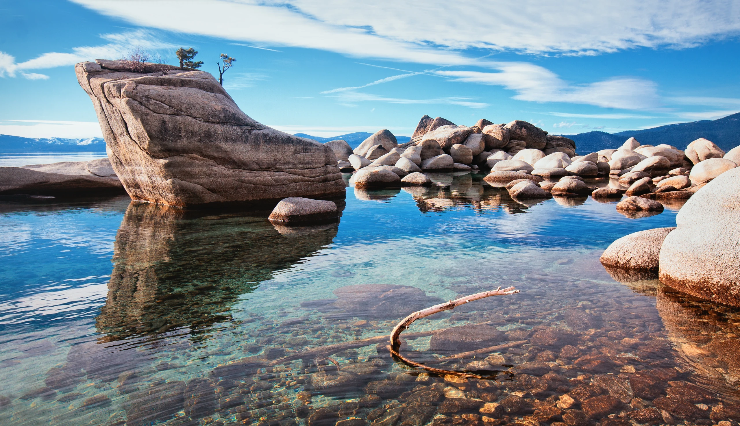 Lake Tahoe scenic view offered by Reno Outdoors